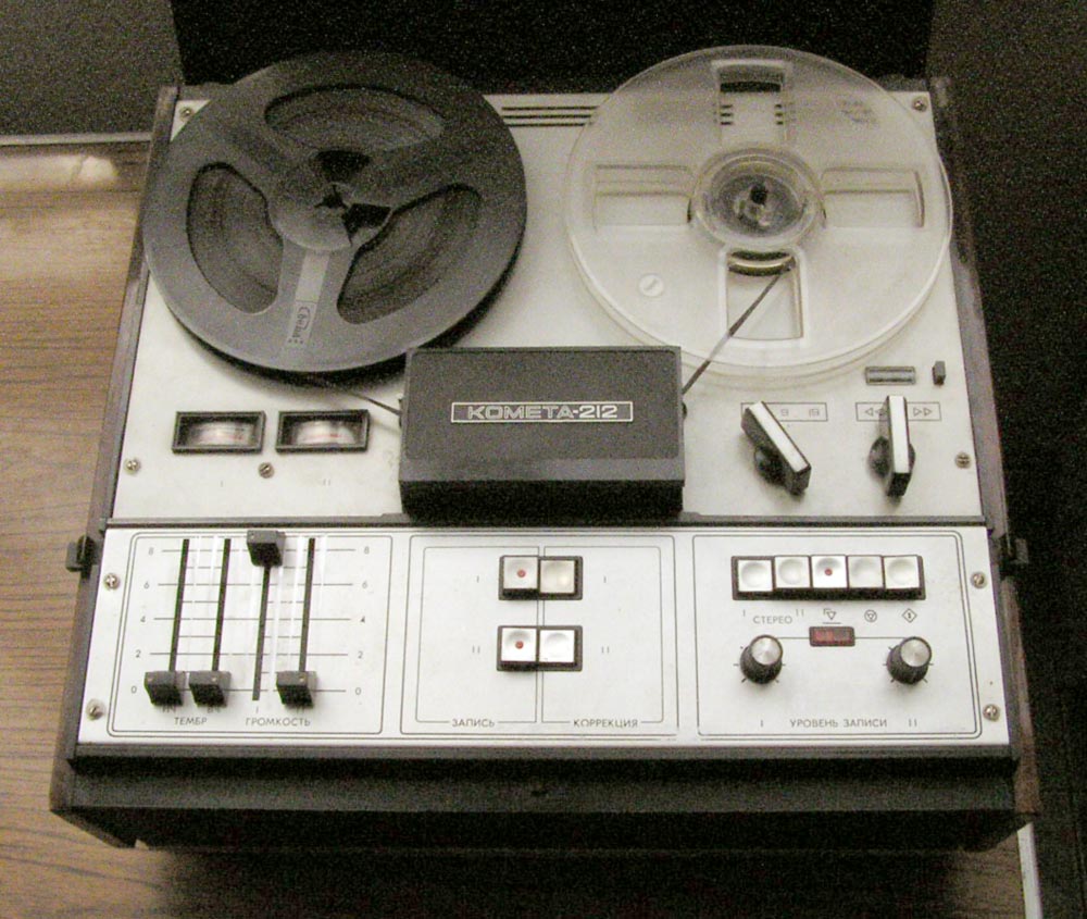 Комета-212-стерео