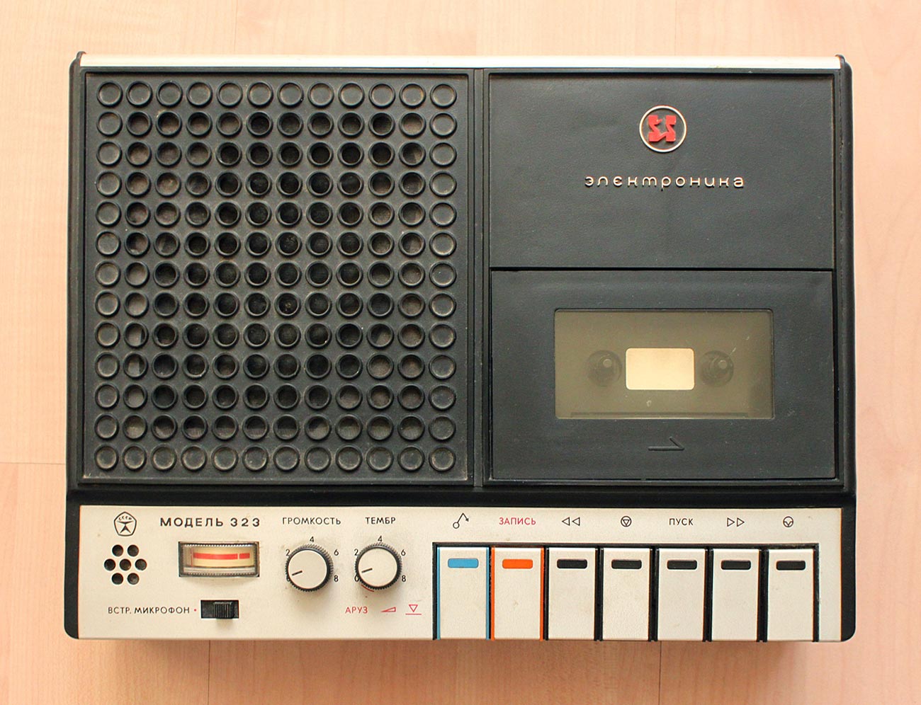 Электроника-323, Электроника-323-1, Электроника-324, Электроника-324-1 (магнитофон)