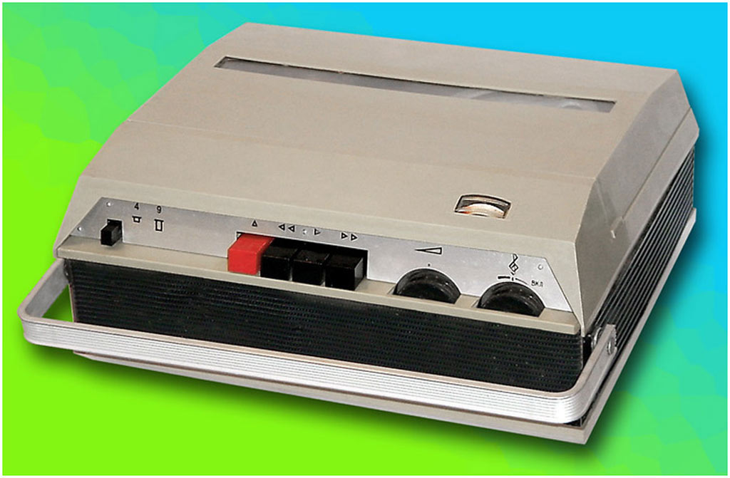 Романтик-3 (Портативный катушечный магнитофон)