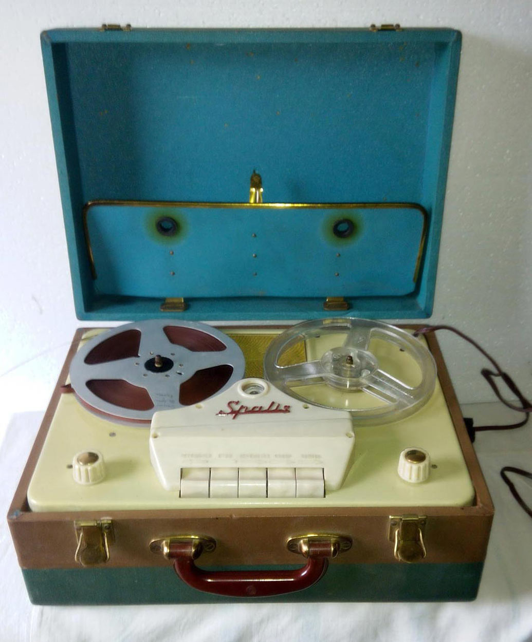 Спалис, Эльфа-10