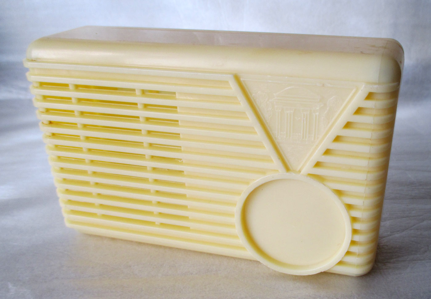 Корпус радиоприёмника